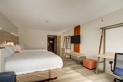  - Holiday Inn Express & Suites Galesburg