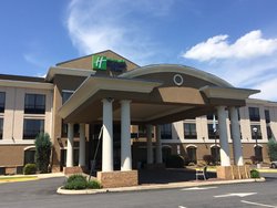  - Holiday Inn Express & Suites Winchester