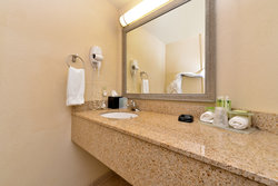  - Holiday Inn Express Lake Oswego - I-5, Exit 291
