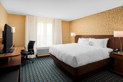  - Fairfield Inn & Suites by Marriott Marion - I-55, Exit 10