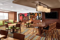  - Fairfield Inn & Suites by Marriott Marion - I-55, Exit 10