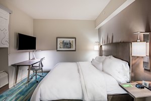 Element Hotel Downtown East Dallas, TX - See Discounts