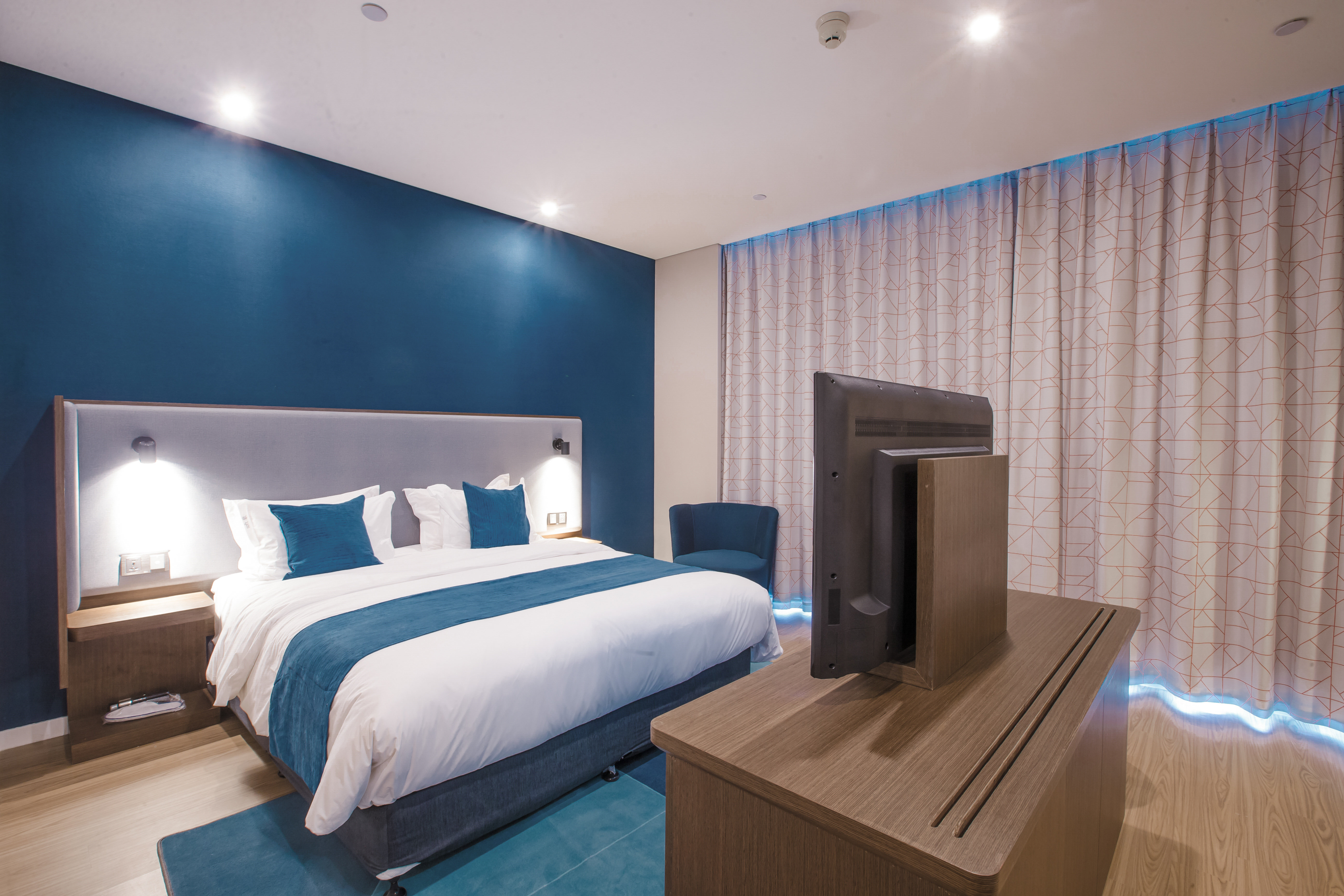 HOLIDAY INN EXP HIGH TECH BY IHG-guestroom-Guest Room.jpg
