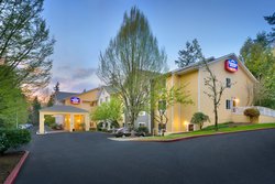  - Fairfield Inn & Suites by Marriott Bellevue