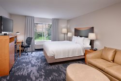  - Fairfield Inn & Suites by Marriott Bellevue
