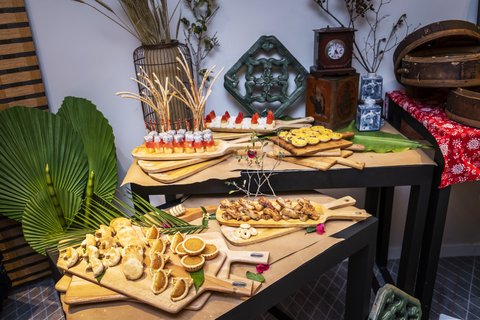 HOTEL INDIGO HARBOUR VIEW - Photo 81