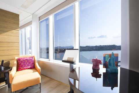 HOTEL INDIGO HARBOUR VIEW - Photo 130