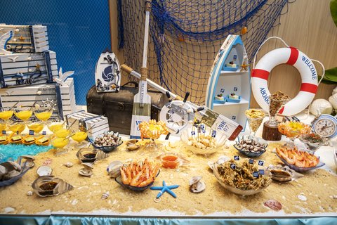 HOTEL INDIGO HARBOUR VIEW - Photo 3