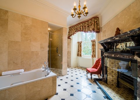 INVERLOCHY CASTLE - Photo 46