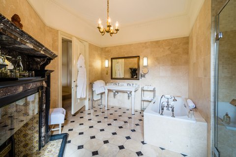 INVERLOCHY CASTLE - Photo 48