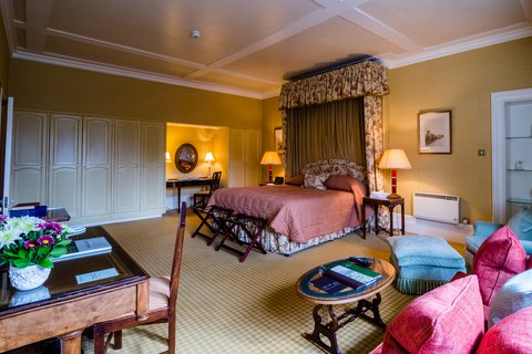 INVERLOCHY CASTLE - Photo 26