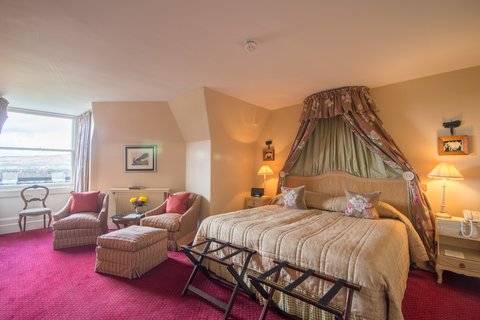 INVERLOCHY CASTLE - Photo 34