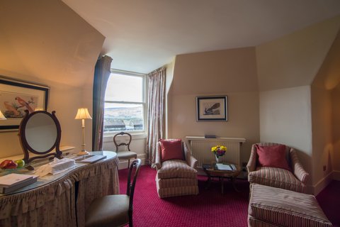 INVERLOCHY CASTLE - Photo 35