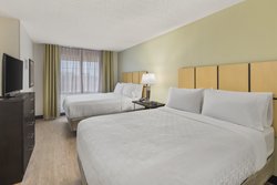  - Candlewood Suites Arrowood Charlotte - I-77, Exit 3