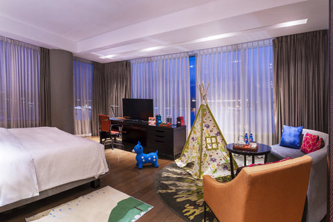 HOTEL INDIGO HARBOUR VIEW - Photo 131