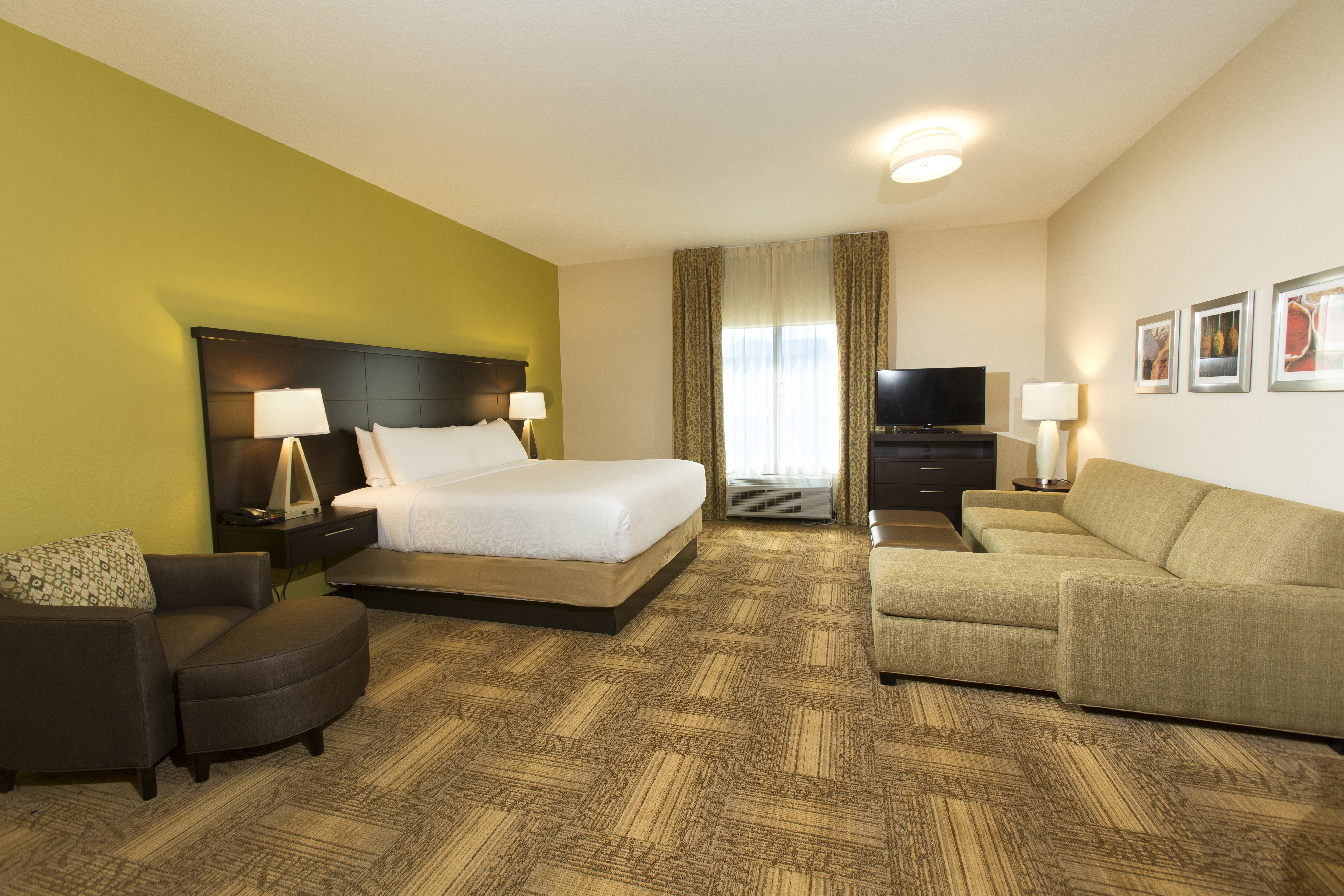 Our studio suites have space to relax and enjoy your visit.
