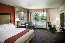  - Holiday Inn Express on the River Corvallis
