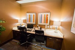  - Holiday Inn Express & Suites Nacogdoches