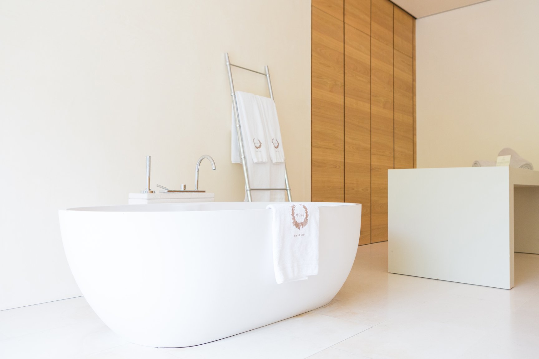 MUSE Saint-Tropez-guestroom-Bathroom.jpg