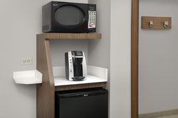  - Holiday Inn Express Riverwalk Area San Antonio - I-10 & I-35, Exit 155B