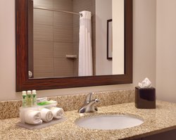  - Holiday Inn Express & Suites Overland Park