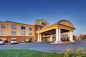 Holiday Inn Express & Suites East Strasburg, PA - See Discounts