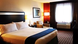  - Holiday Inn Express Fairgrounds Bakersfield