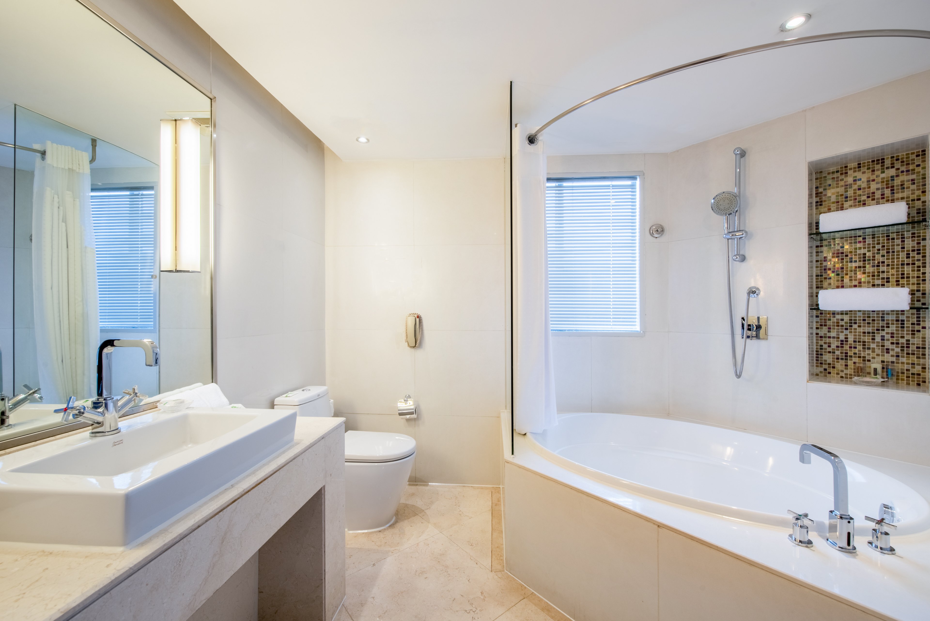 HOLIDAY INN HEFEI BY IHG-guestroom-Guest Bathroom .jpg
