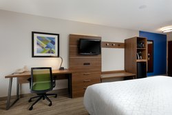  - Holiday Inn Express & Suites Milton - I-10, Exit 31