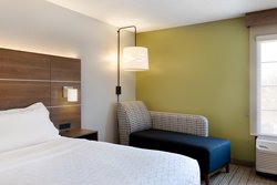  - Holiday Inn Express & Suites Milton - I-10, Exit 31