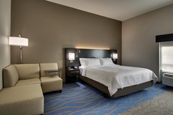  - Holiday Inn Express & Suites East Strasburg