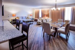  - Crowne Plaza Hotel Executive Center Baton Rouge - I-10, Exit 158