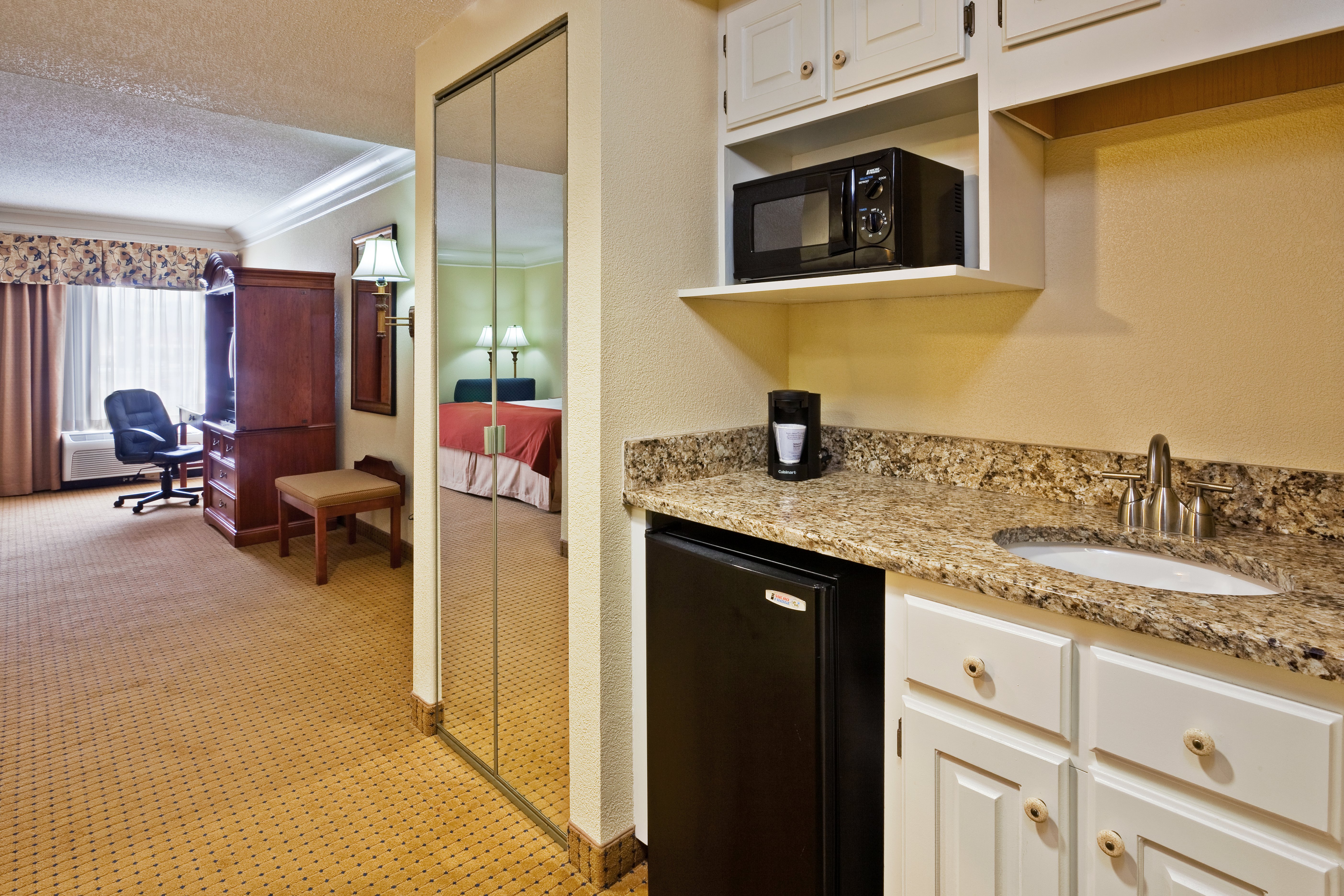 HOLIDAY INN EXPRESS RINGGOLD BY IHG-guestroom-Suite.jpg