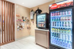  - Holiday Inn Express & Suites Springfield - I-44, Exit 80