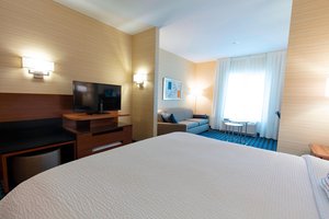 Fairfield Inn Suites Marriott Woodstock  See Discounts
