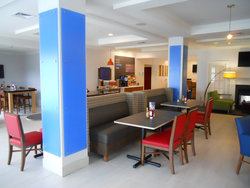  - Holiday Inn Express & Suites Airport Bethlehem