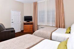  - Candlewood Suites Turlock - CA 99, Exit 215