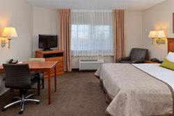  - Candlewood Suites Turlock - CA 99, Exit 215