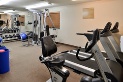  - Candlewood Suites Turlock - CA 99, Exit 215