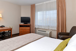  - Candlewood Suites Turlock - CA 99, Exit 215