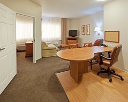  - Candlewood Suites Turlock - CA 99, Exit 215