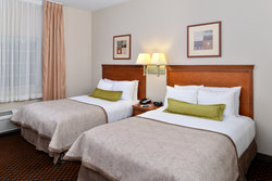  - Candlewood Suites Turlock - CA 99, Exit 215