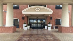  - Holiday Inn Express & Suites Yukon - I-40, Exit 136