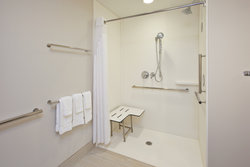  - Holiday Inn Express South Hill - I-85, Exit 15