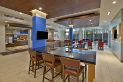  - Holiday Inn Express South Hill - I-85, Exit 15