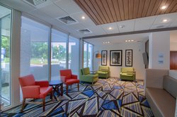  - Holiday Inn Express & Suites South Alabama University Area Mobile