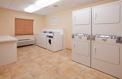  - Candlewood Suites Northeast Kansas City