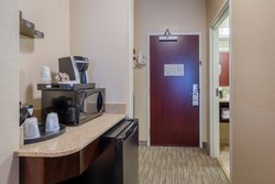  - Holiday Inn Express & Suites West Dallas - I-30, Exit 39