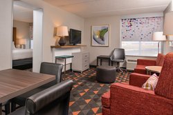  - Holiday Inn & Suites Marketplace Rochester - I-390, Exit 14B