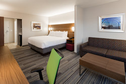  - Holiday Inn Express & Suites Riverfront East Peoria - I-74, Exit 94
